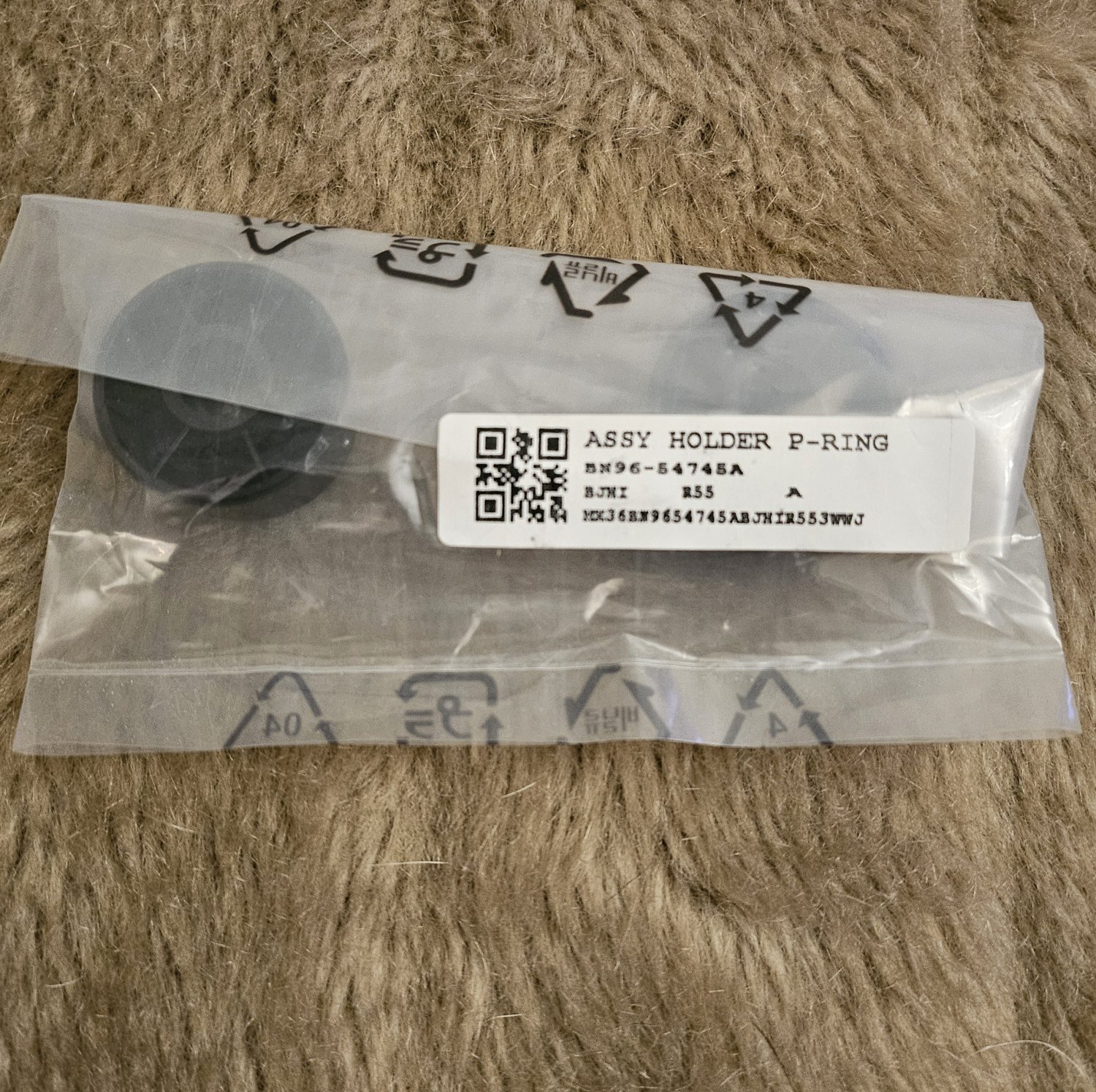 NEW package OEM Samsung Wall Mount Spacers /P Ring BN96-53283A for TVs, set of 2