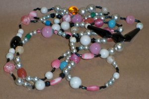 Extra Long Antique 20's Flapper Era 36" Glass Strand Beads