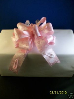 Unique  Bow/Corsage
