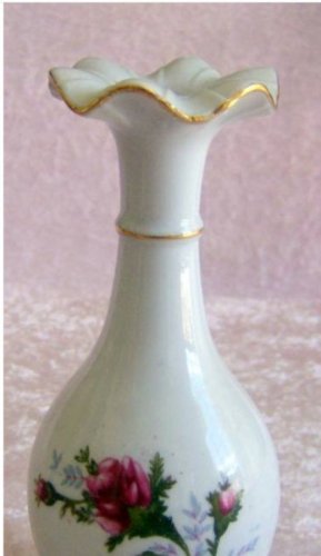 Moss Rose Bud Vase