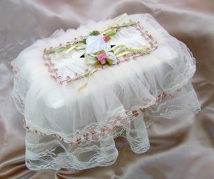 Large Lace Tissue Box Cover ATC-58