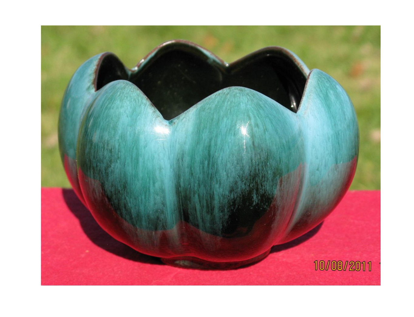 Vintage Blue Mountain Pottery Flower Shape DishCollectibleClay