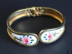 Vintage Flower Clamper Hinged Bracelet  1960s