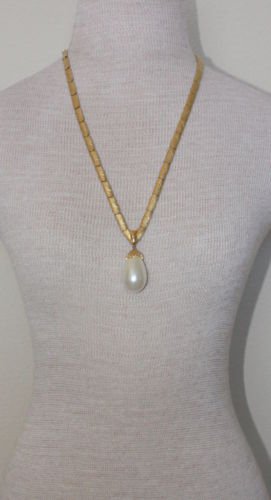 Vintage Gold Chain W/White Pearl Drop V Shape Necklace