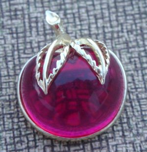 Cute Sarah Cov Magenta Apple Pin Brooch