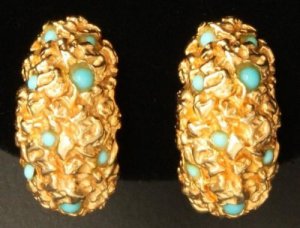 Vintage Regal Gold Tone  Blue Bead Chunky Earrings
