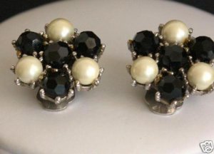 Vintage Marvella Black White Bead Clip On Earrings