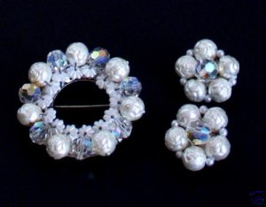Vintage White Baroque Crystal Brooch Earrings Set