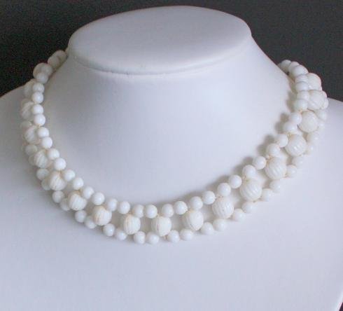 Vintage Art Deco White Beads Choker Necklace
