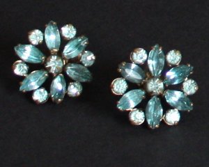 Vintage Art Deco Blue Rhinestone Prongset  Earring