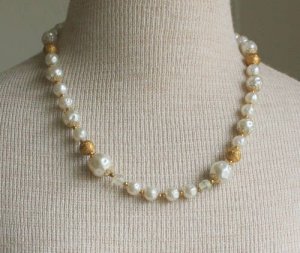 Vintage Art Deco White Baroque Faux Pearl Necklace