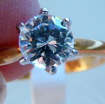 clear Cubic Zirconia Ring 18 Kt GE 6 prong solitaire New size 9