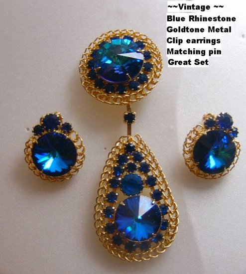 Vintage Demi Parure Blue rivoli rhinestone Pin Earrings