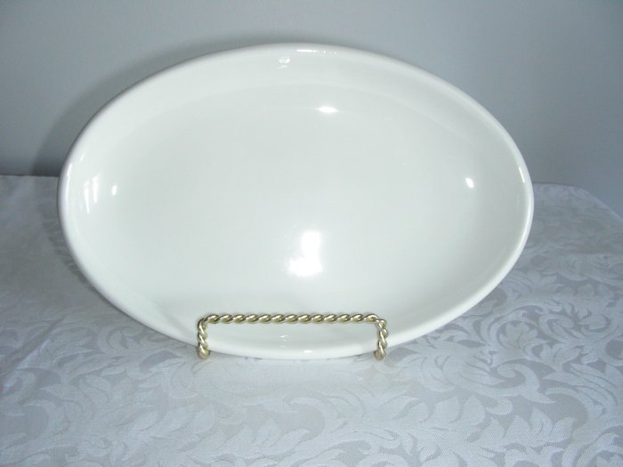 SERVING PLATTER WHITE DURABLE PORCELAIN NEW BOX