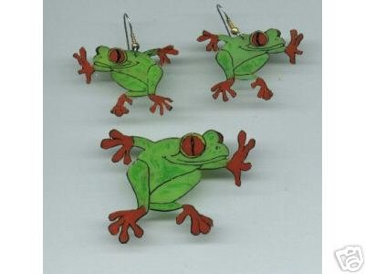 FUN FROG EARRINGS PIN HANDPAINTED WONDERFUL