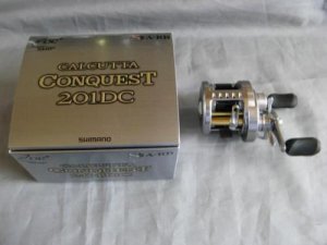 Shimano CALCUTTA CONQUEST 201 DC Left Bait Reel