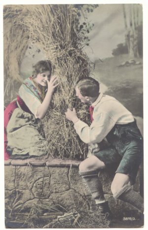 ROMANTIC DUTCH COUPLE PLAYING HIDE AND SEEK Vintage POSTCARD   48