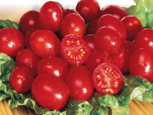 Organic Christmas Grapes Tomato Seeds 20 Count