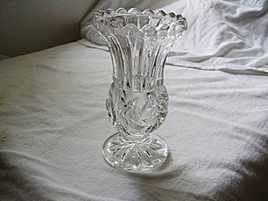 Star of David Pattern Glass Tapered Vase 4 3/8" Tall