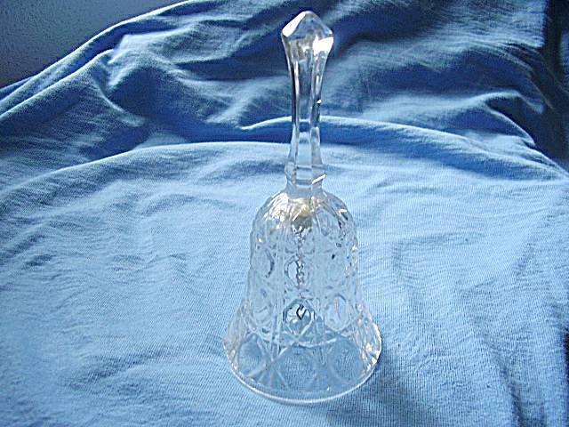 Vintage Glass Bell Beautiful Pattern Excellent Condition