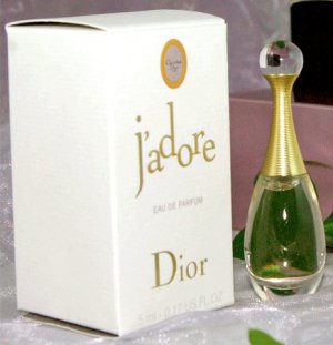 dior jadore eau de parfum perfume