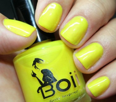 hold me tight - Boii Nail polish