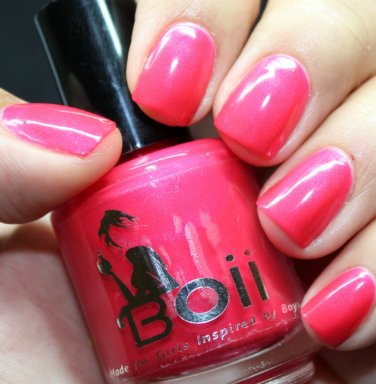 girls dont like show offs - Boii Nail polish