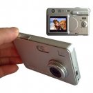 ULTRA SLIM DIGITAL CAMERA 4X ZOOM 5.6 MP+ 256MB SD CARD