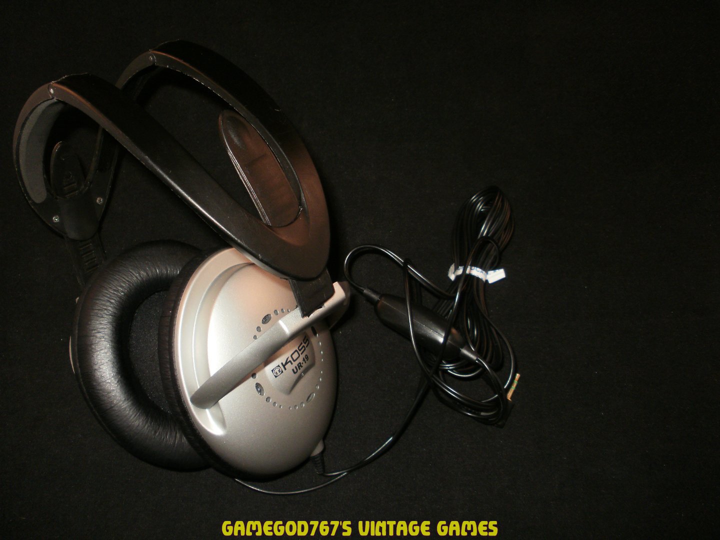 Koss UR19 Studio Headphones With Volume Control