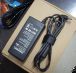 19V AC / DC power adapter for Samsung NC10 netbook