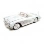 Motormax 1958 Chevrolet Corvette White 1:18 Diecast Model