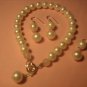 White Freshwater Pearl set.