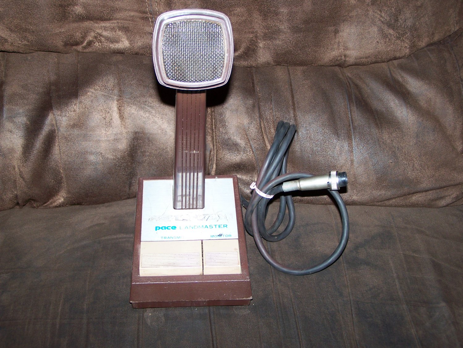 Vintage ham FM radio base station microphone
