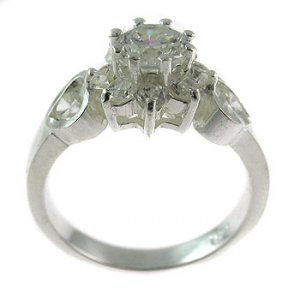 #100. Solid silver engagement ring (DSR447)