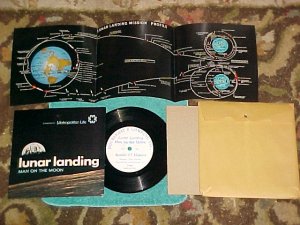 LLP/EP w/PS,Poster,Envelope-MAN ON THE MOON-Met Life-NM