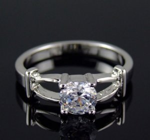PRECIOUS DIAMOND 18 KGP WHITE GOLD PROMISE OR ENGAGEMENT RING SIZE 6**FREE SHIPPING**