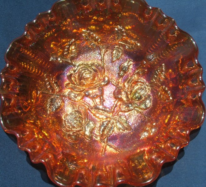 VINTAGE IMPERIAL GLASS LUSTRE ROSE MARIGOLD CARNIVAL GLASS FOOTED BOWL