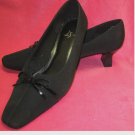 New in Box - Unworn - Black Pump from LIFE STRIDE - Size 11WW