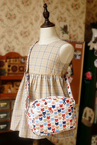 Free Shipping Japanese Kawaii Shoulder Messenger Bag - Cats