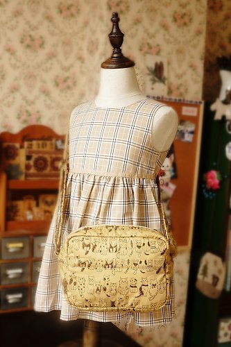 Free Shipping Japanese Kawaii Shoulder Messenger Bag - Cats