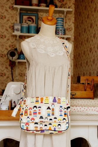 Free Shipping Japanese Kawaii Shoulder Messenger Bag - Kokeshi Doll