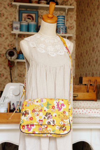 Free Shipping Japanese Kawaii Shoulder Messenger Bag - Vintage Toys