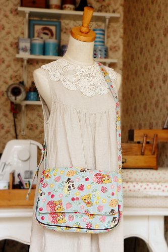Free Shipping Japanese Kawaii Shoulder Messenger Bag - Vintage Toys