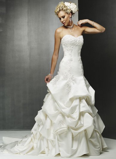 Free shipping Gorgeous Wedding Dresses for Brides Custom