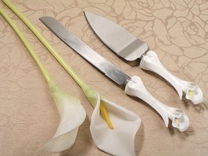 Lily Wedding Cake Server Set