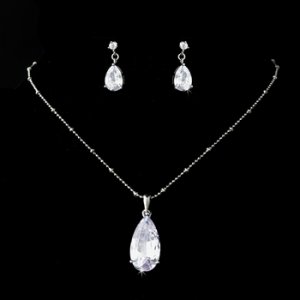 Silver Clear Necklace Earring Set 8420