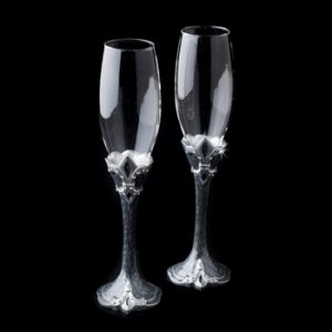 Alluring Fleur De Lis Toasting Champagne Flutes 1757