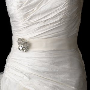 Belt with Silver Clear Oval Flower Brooch 110