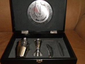 Ducks Unlimited Bar Tool Set and Mixing Chart