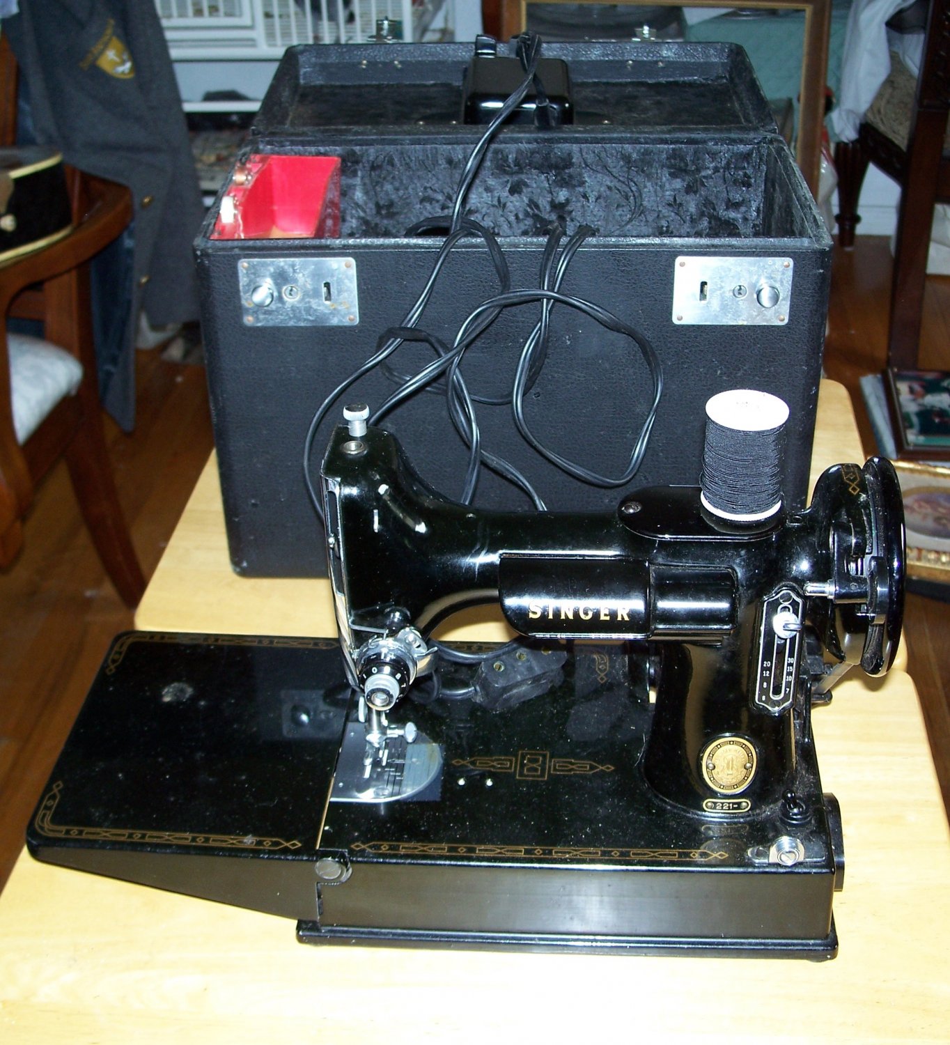 SINGER Portable Sewing Machine